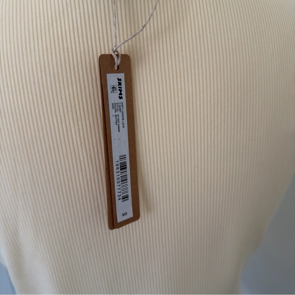 NWT! Skims Soft Lounge Lace T-Shirt in Butter - Picture 6 of 8